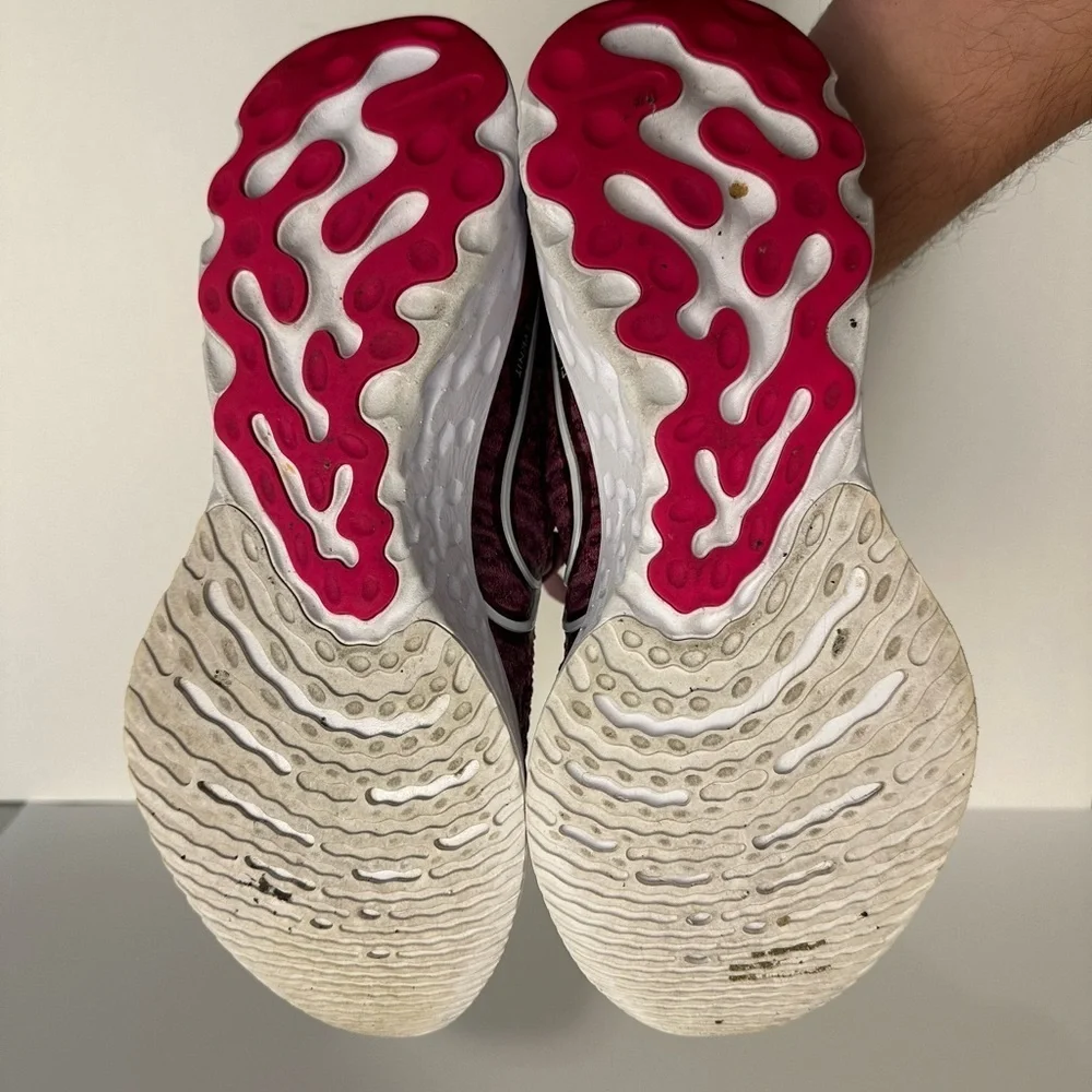 Nike Women's Size 9.5 React Infinity Run Flyknit 3 in Light Bordeaux & Pink